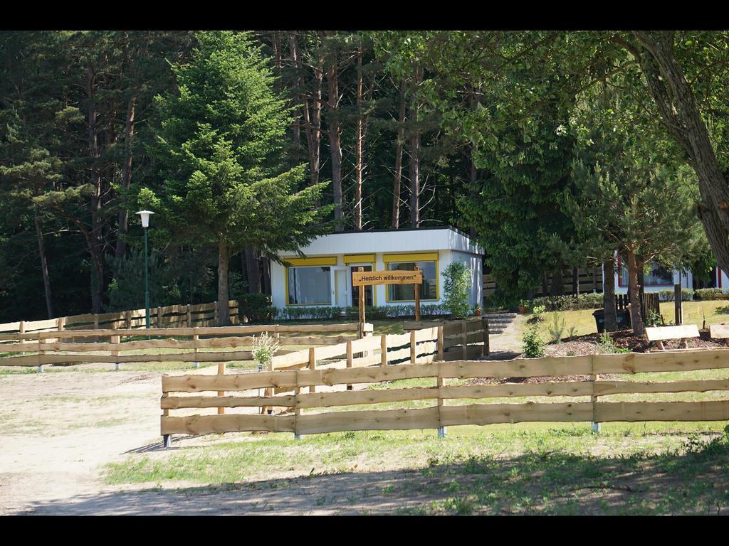 Bungalow Ueckeritz Экстерьер фото